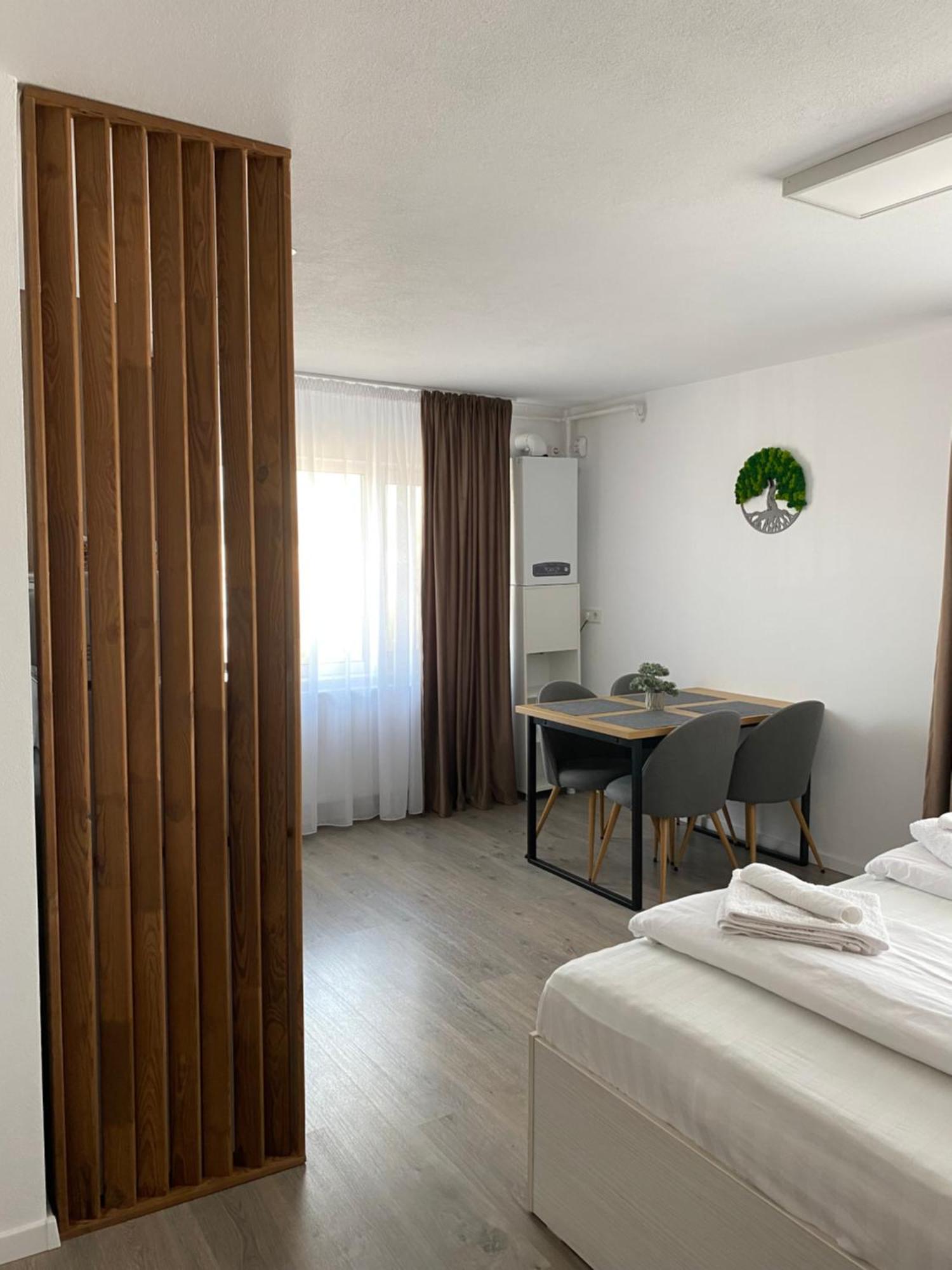 Wonderland Apartment Bistriţa Eksteriør bilde
