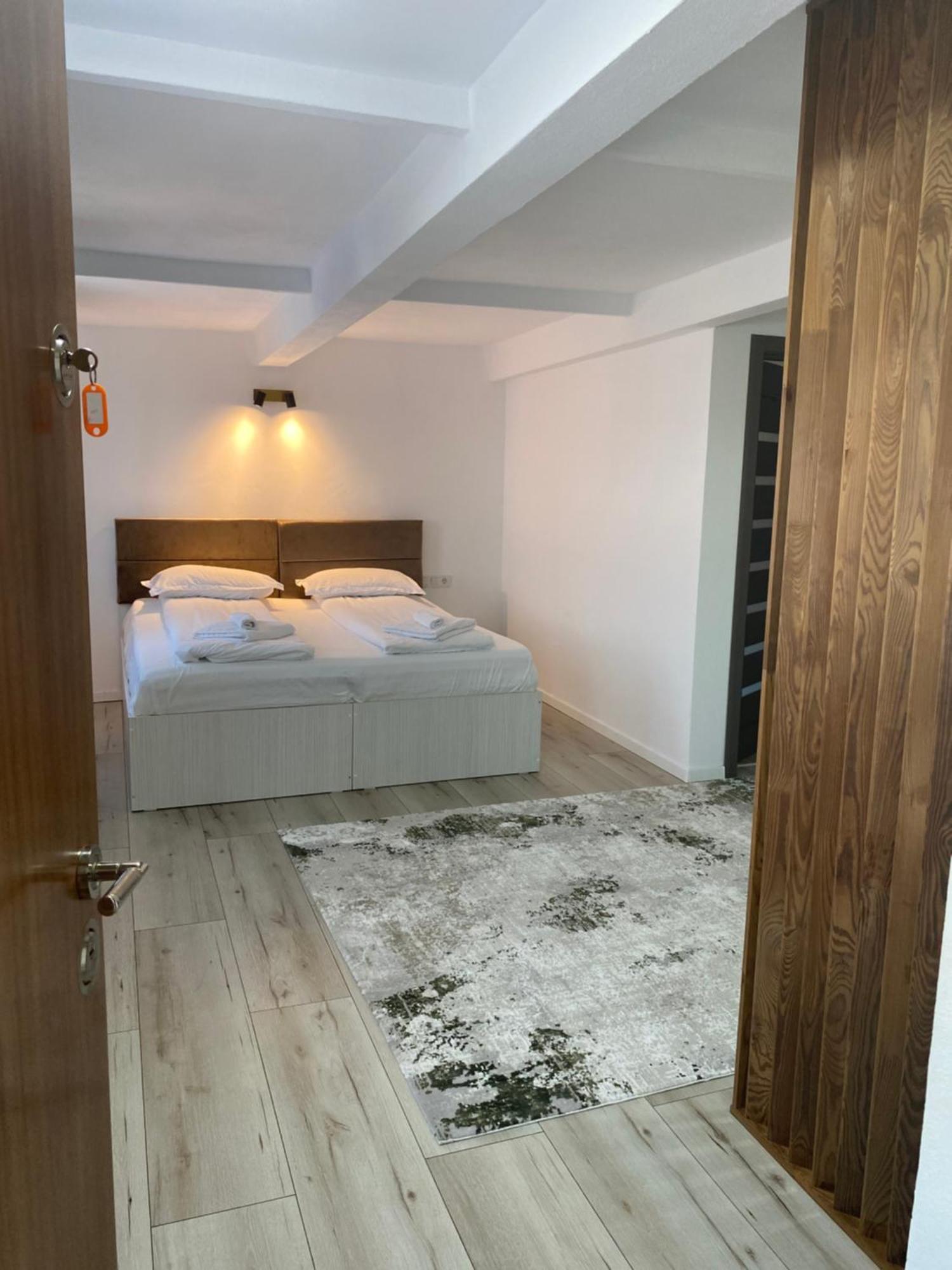 Wonderland Apartment Bistriţa Eksteriør bilde