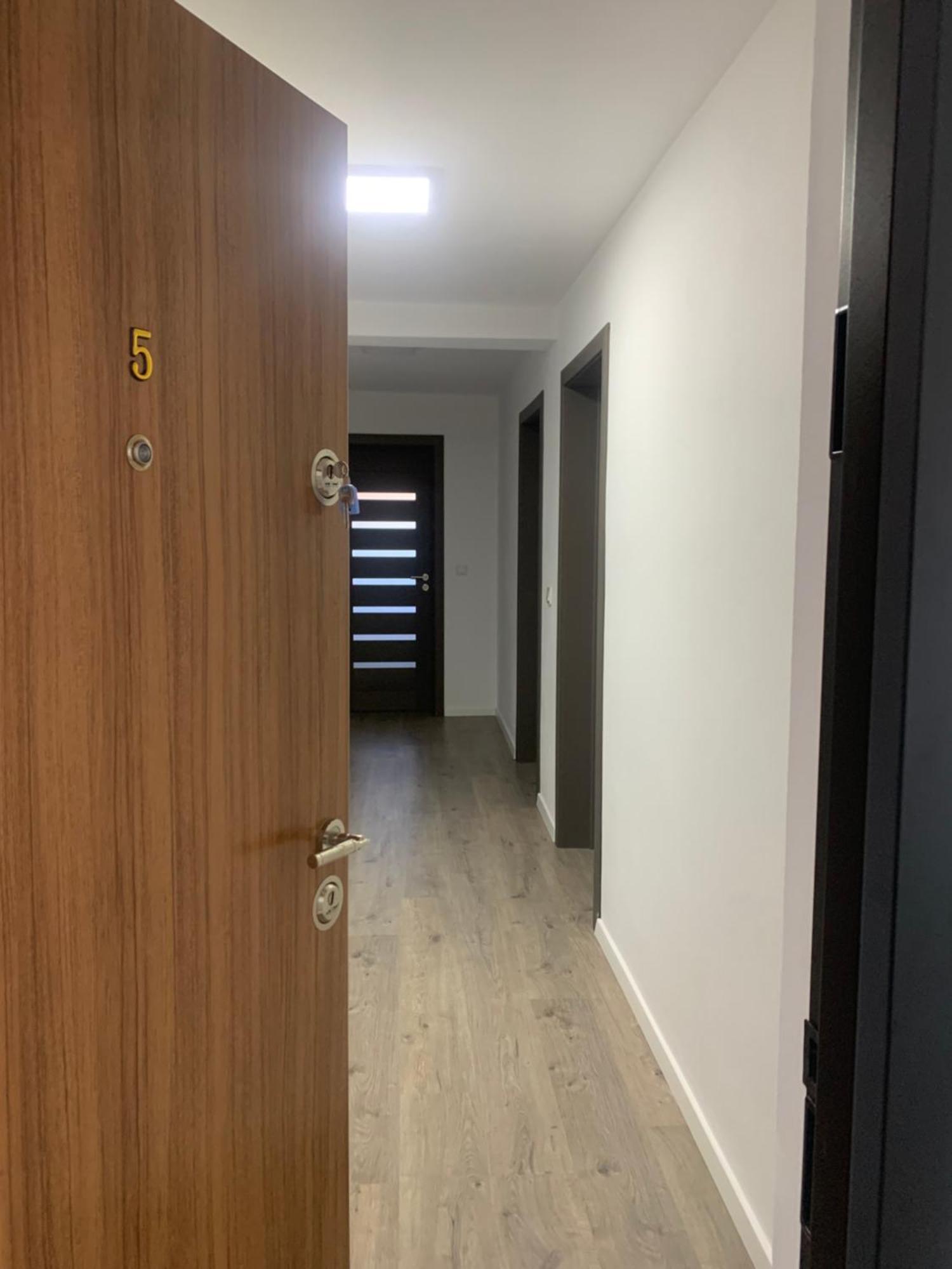 Wonderland Apartment Bistriţa Eksteriør bilde